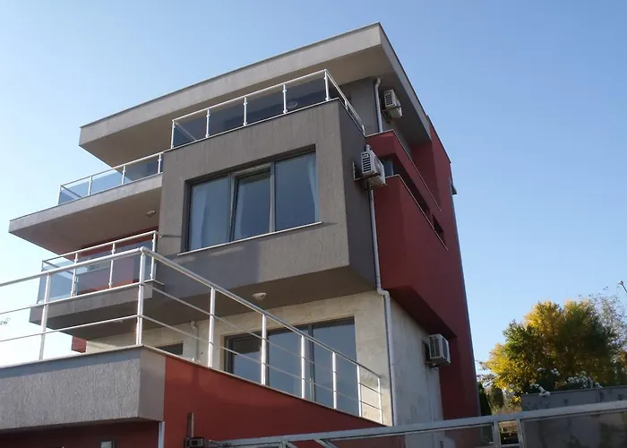 The House Дом отдыха *