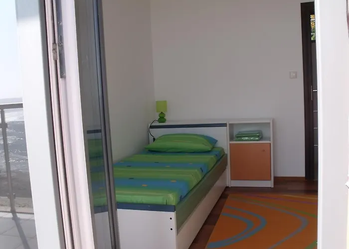 Tatil Evi The House