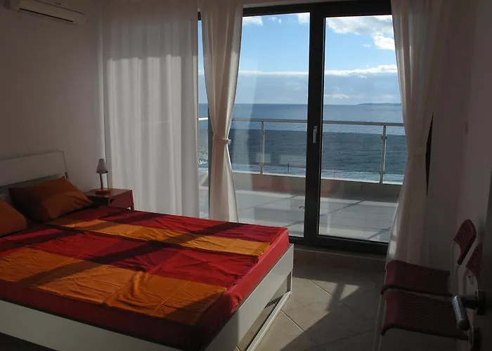 Hébergement de vacances The House